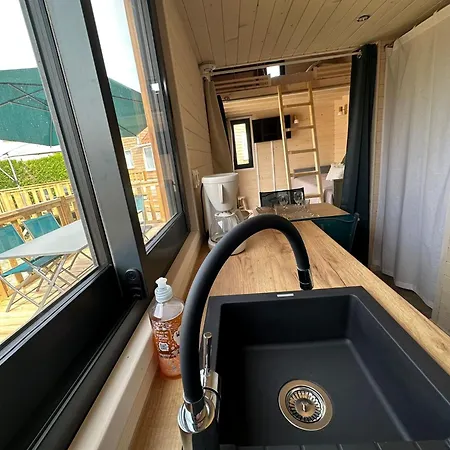 Berck-plage - Résidence Avec Parking Privé - 4 Tiny House De 2 à 18 Personnes Chalet *