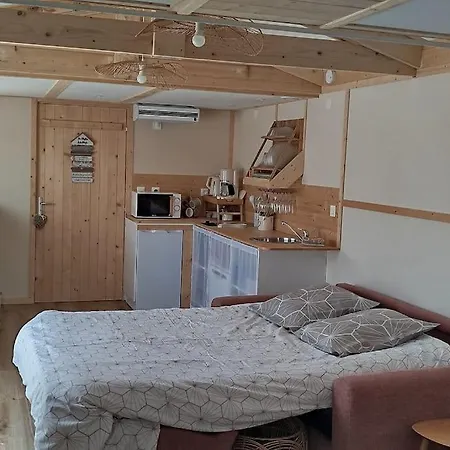 Berck-plage - Location Saisonniere Tiny House Insolite - 4 Hebergements Atypiques Avec Terrasse Privee, Proche Mer, Parking Prive Et Gratuit, Ideal Weekend Romantique, En Famille Ou Groupe Chalet *