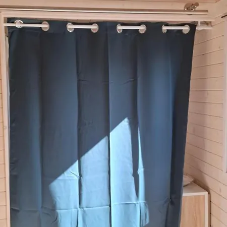 Berck-plage - 4 Hebergements Insolites Tiny House De 2 A 18 Personnes 샬레