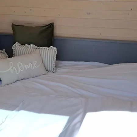 Berck-plage - 4 Hebergements Insolites Tiny House De 2 A 18 Personnes Berck
