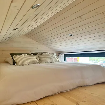 Chalet Berck-plage - Location Saisonniere Tiny House Insolite - 4 Hebergements Atypiques Avec Terrasse Privee, Proche Mer, Parking Prive Et Gratuit, Ideal Weekend Romantique, En Famille Ou Groupe Berck