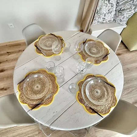 Chalet Berck-plage - Location Saisonniere Tiny House Insolite - 4 Hebergements Atypiques Avec Terrasse Privee, Proche Mer, Parking Prive Et Gratuit, Ideal Weekend Romantique, En Famille Ou Groupe Berck