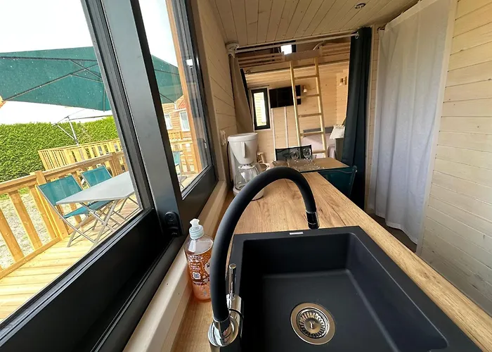 Berck-plage - Location Saisonniere Tiny House Insolite - 4 Hebergements Atypiques Avec Terrasse Privee, Proche Mer, Parking Prive Et Gratuit, Ideal Weekend Romantique, En Famille Ou Groupe 샬레 *